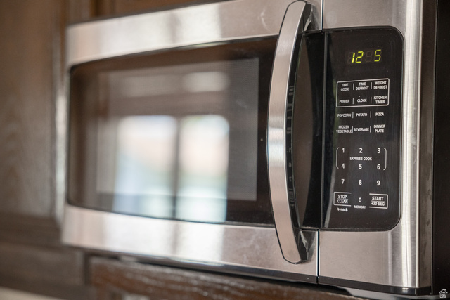 634 South 2100th Street West Vernal, UT 84078 - Photo 12 of 71 Stainless steel microwave with digital display and integrated control panel