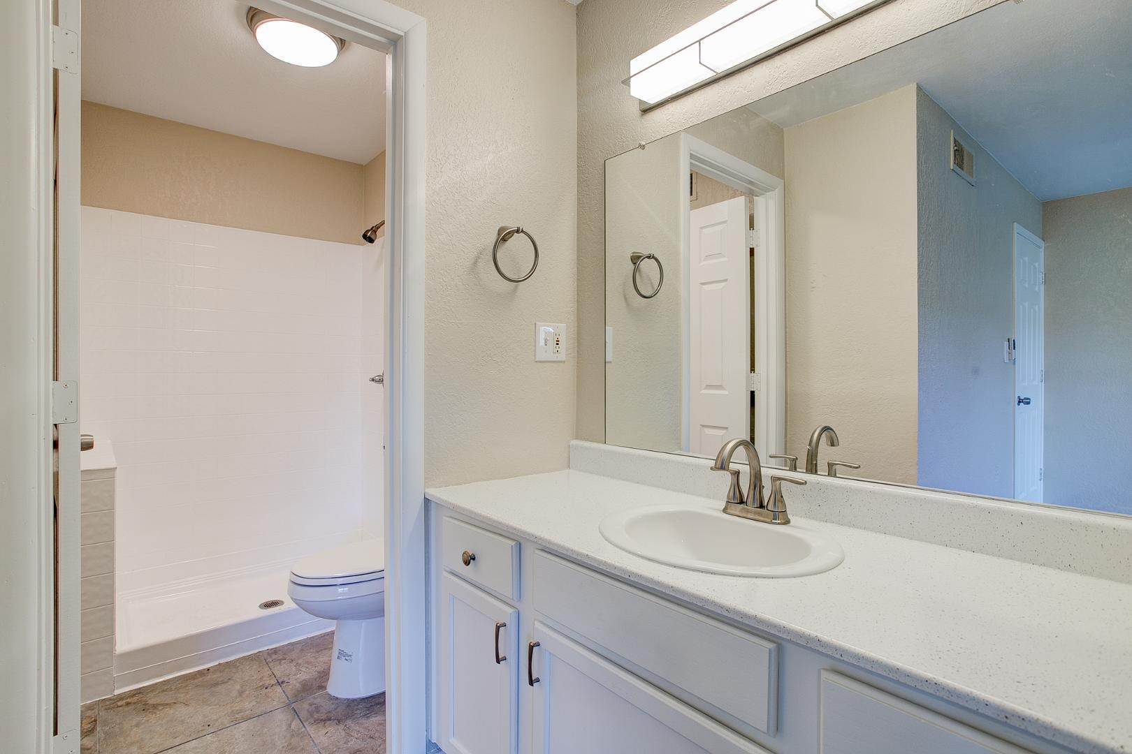 3402 North 32nd Street, Unit 129 Phoenix, AZ 85018 - Photo 17 of 33 Photo #19