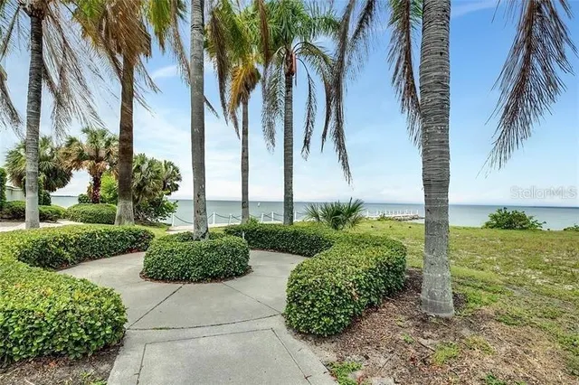 $670,000 | 6451 Rubia Circle, Apollo Beach, FL 33572