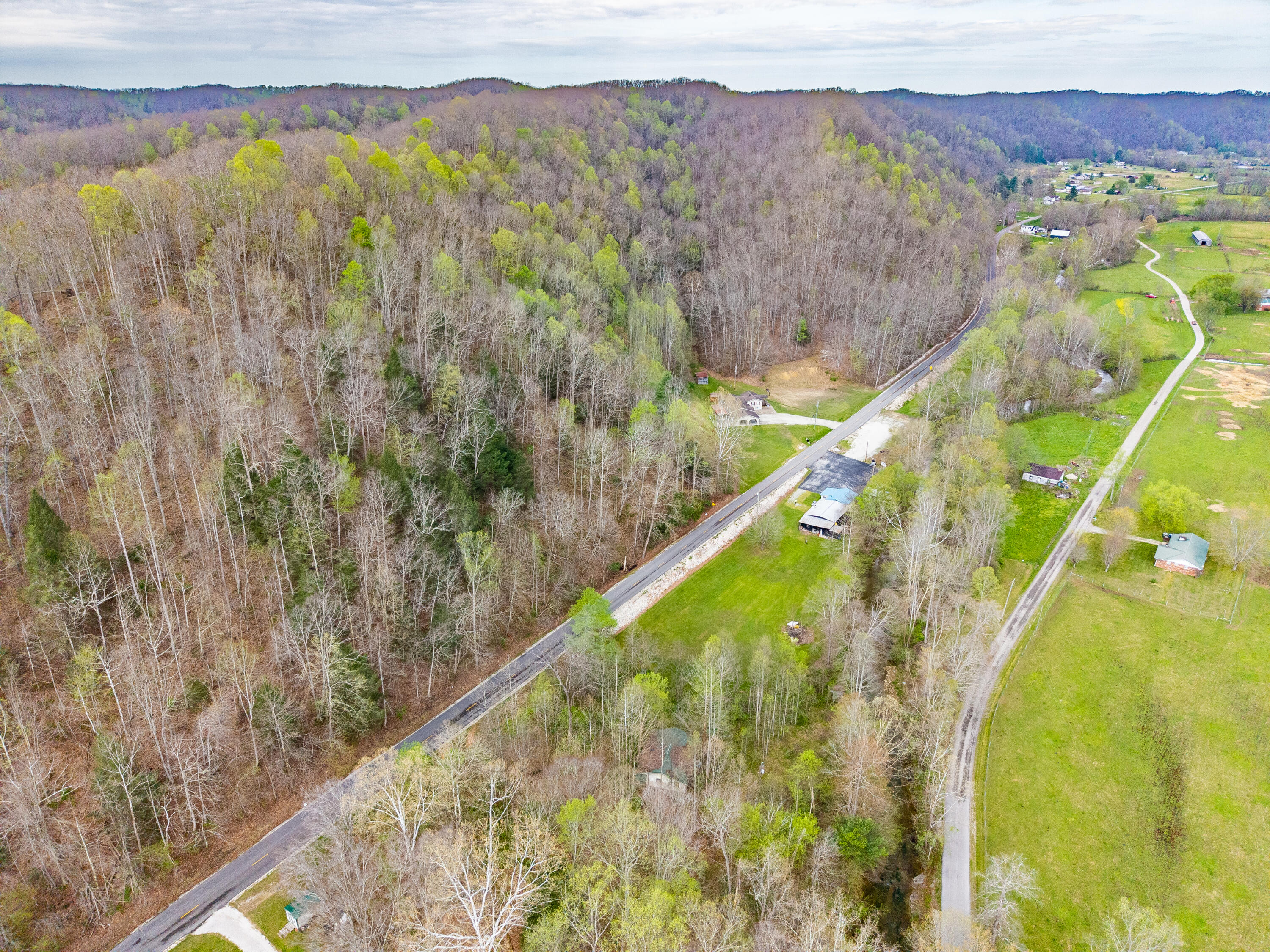 10200 Cranston Road Morehead, KY 40351 - Photo 48 of 62 DJI_20260414102131_0003_D