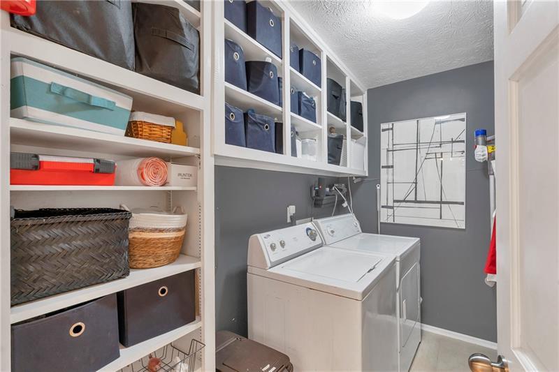 3167 Northbrook Drive Atlanta, GA 30341 - Photo 24 of 53 a utility room with dryer and washer