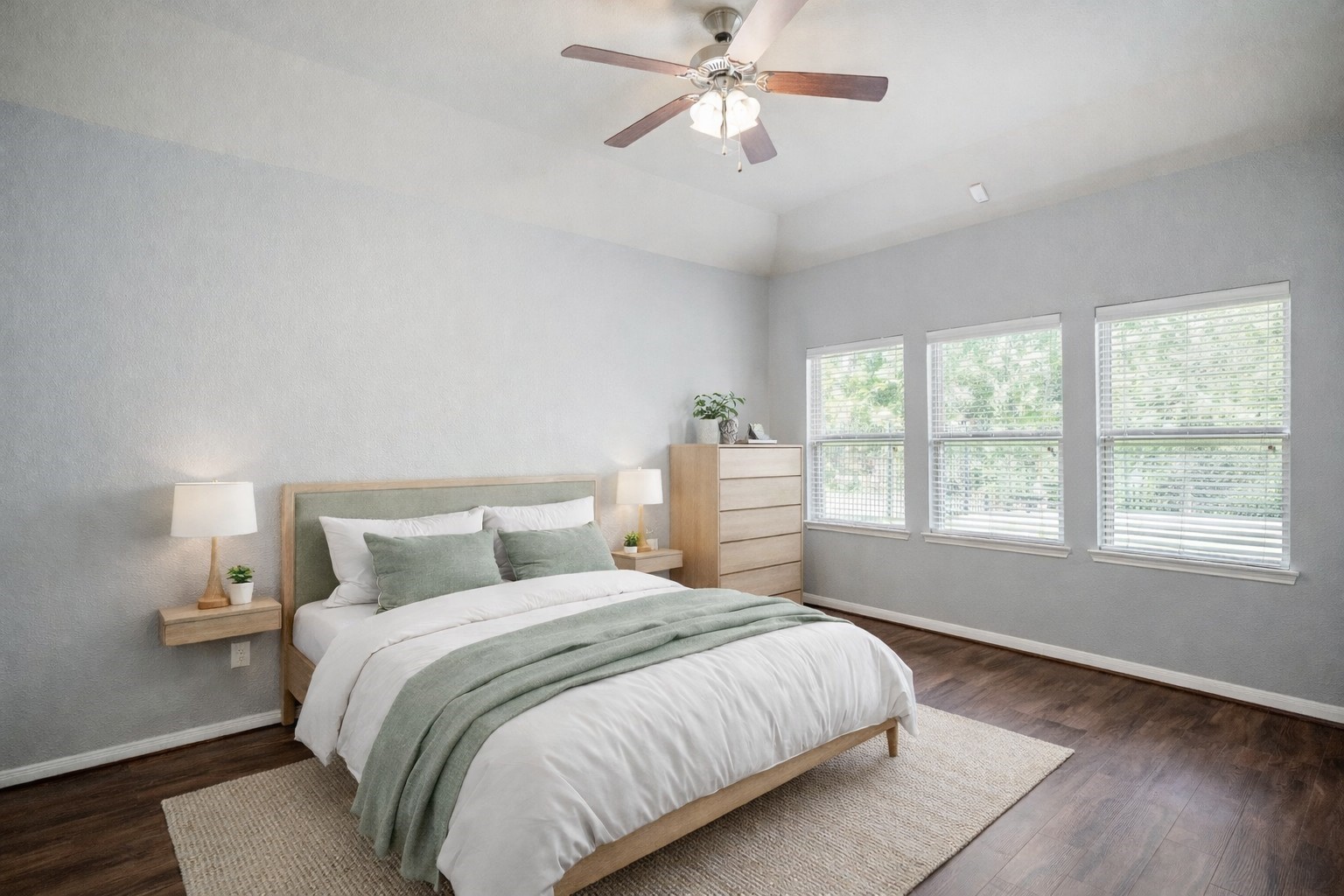 5319 Claymore Meadow Lane Spring, TX 77389 - Photo 20 of 34 a bedroom with a large bed and a window