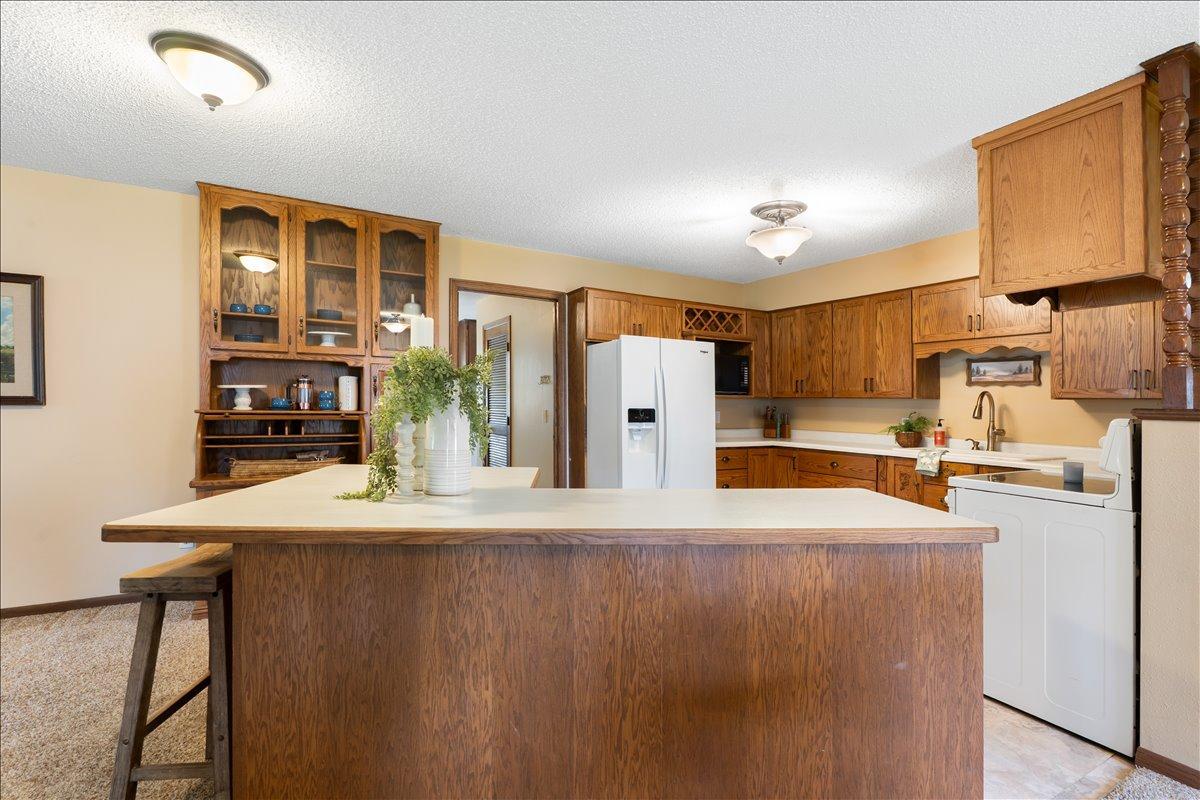 605 Chinook Avenue Southwest Avon, MN 56310 - Photo 14 of 47