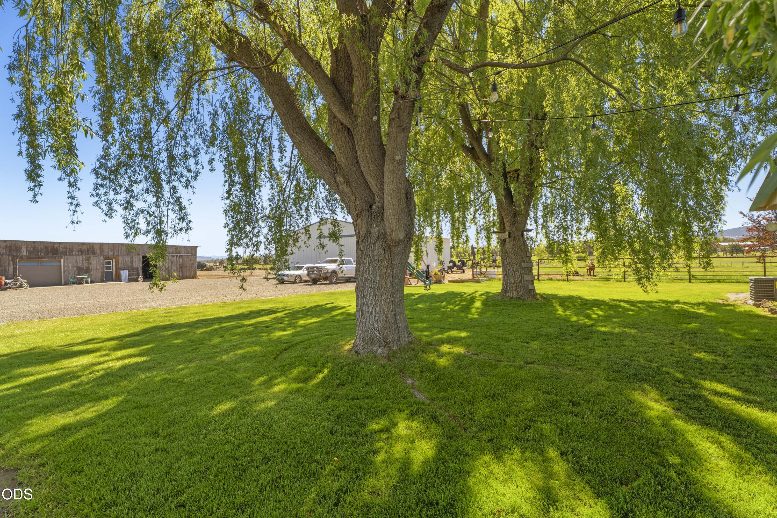 4793 Southwest Williams Road Powell Butte, OR 97753 - Photo 26 of 45