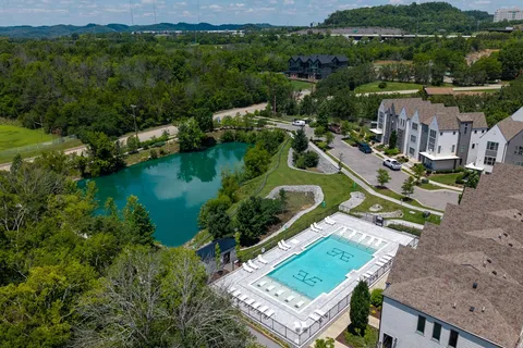$489,900 | 344 East Village Lane, Nashville, TN 37216