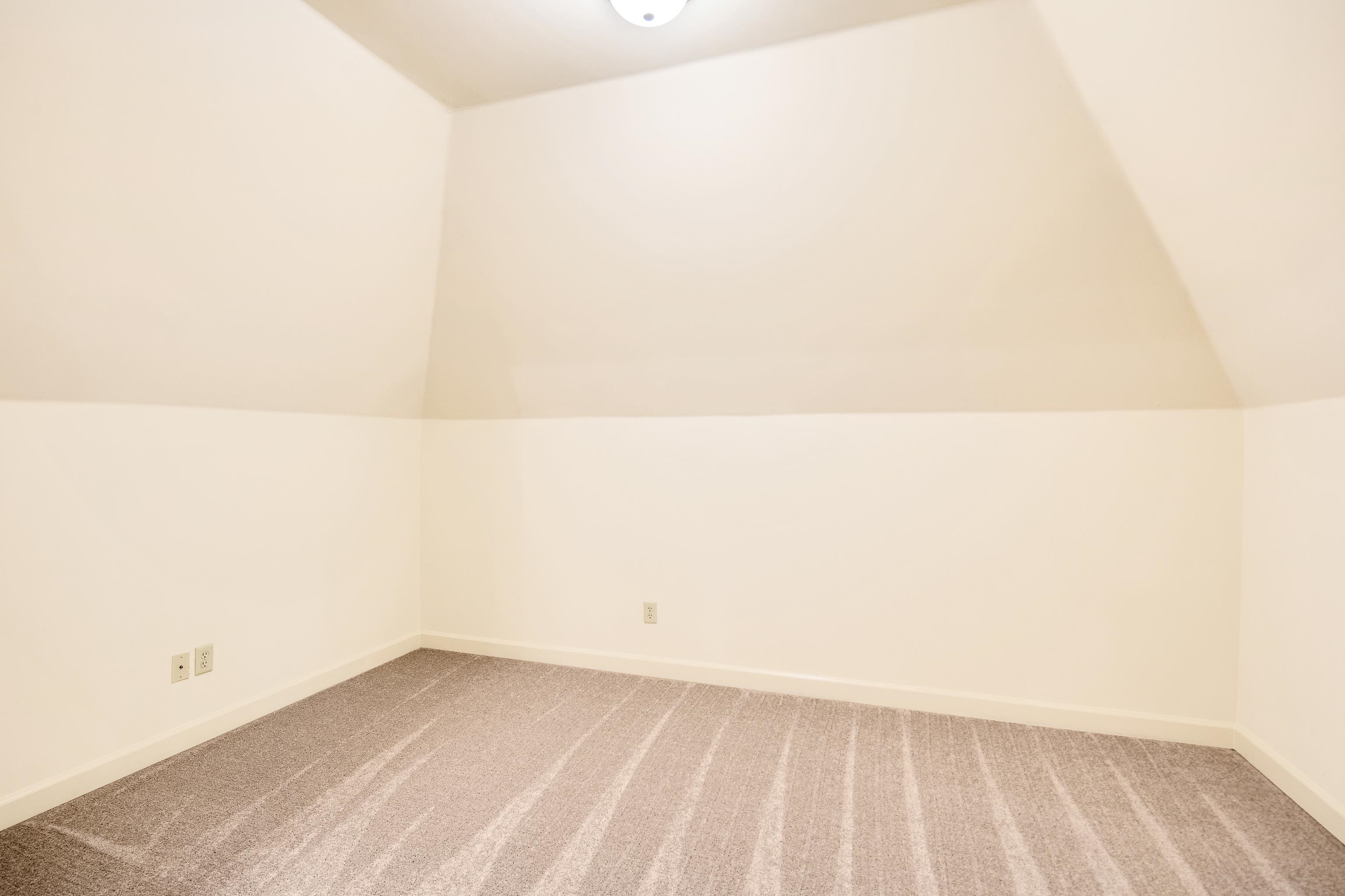 4938 Barfield Road Memphis, TN 38117 - Photo 29 of 40 a view of an empty room