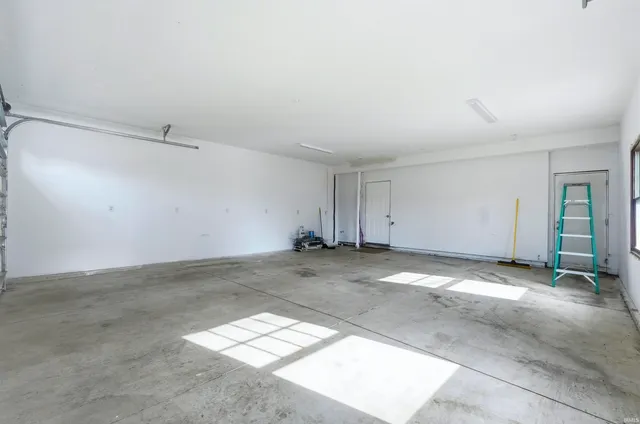 $435,000 | 4160 West Shore Drive, Bremen, IN 46506