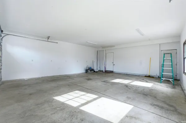 $395,000 | 4160 West Shore Drive, Bremen, IN 46506