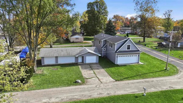 $395,000 | 4160 West Shore Drive, Bremen, IN 46506