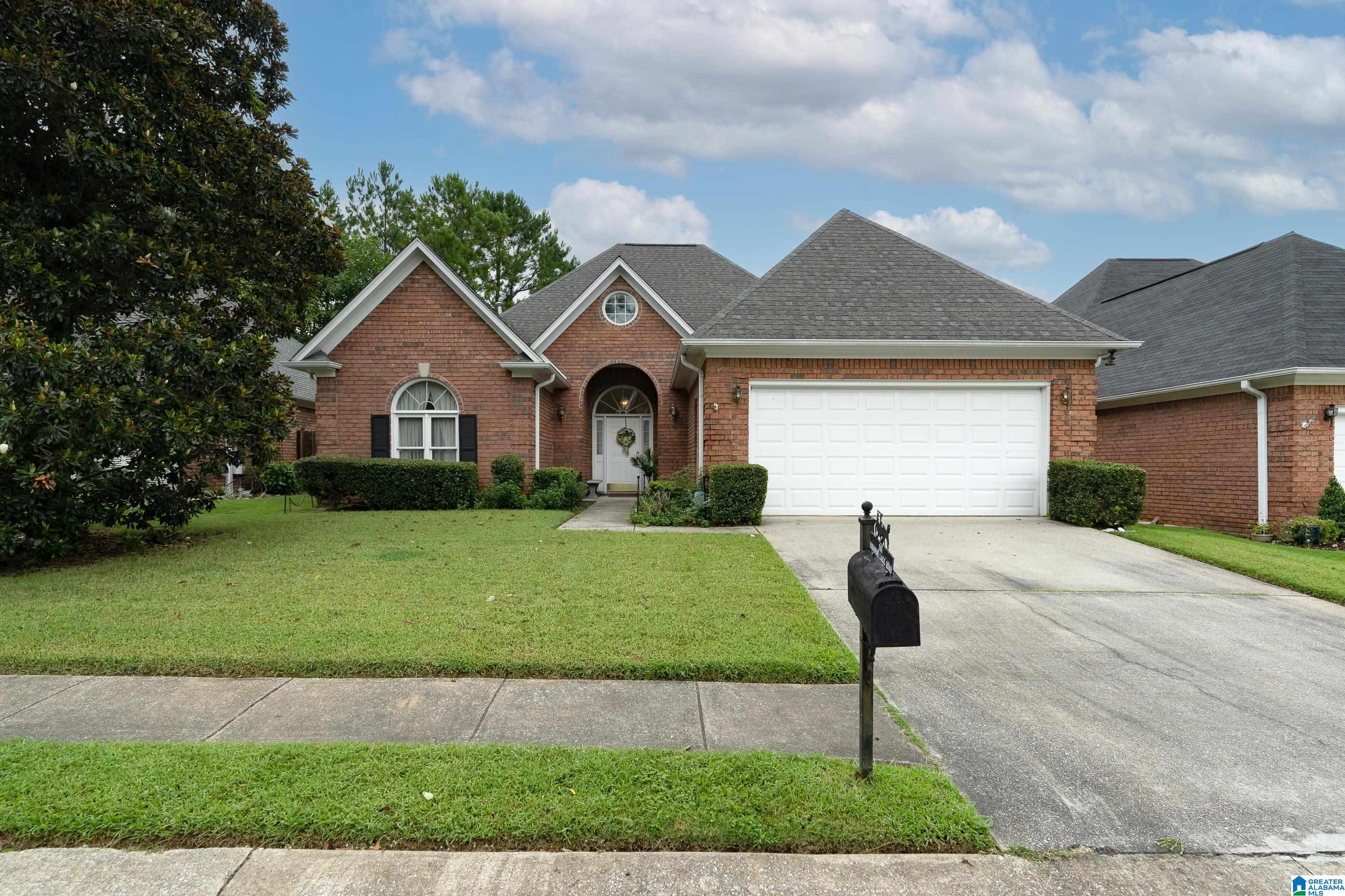 141 Paradise Lake Road Birmingham, AL 35244 - Photo 2 of 34