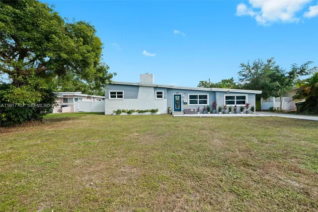 $774,900 | 281 Iroquois Street, Miami Springs, FL 33166