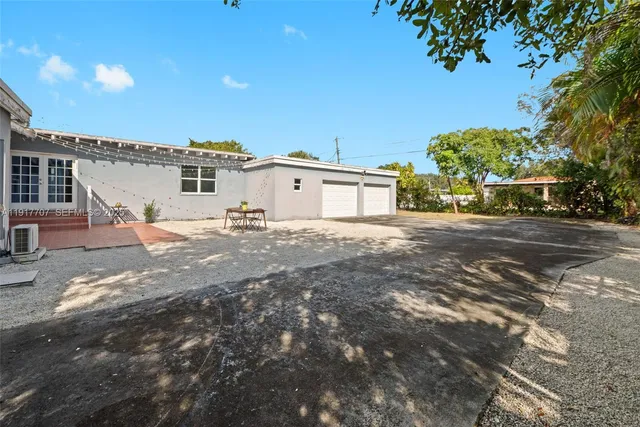 $774,900 | 281 Iroquois Street, Miami Springs, FL 33166