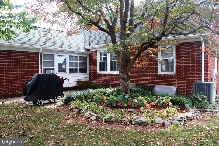 265 Princess Street Hanover, PA 17331 - Photo 4 of 24 Gallery Image 4