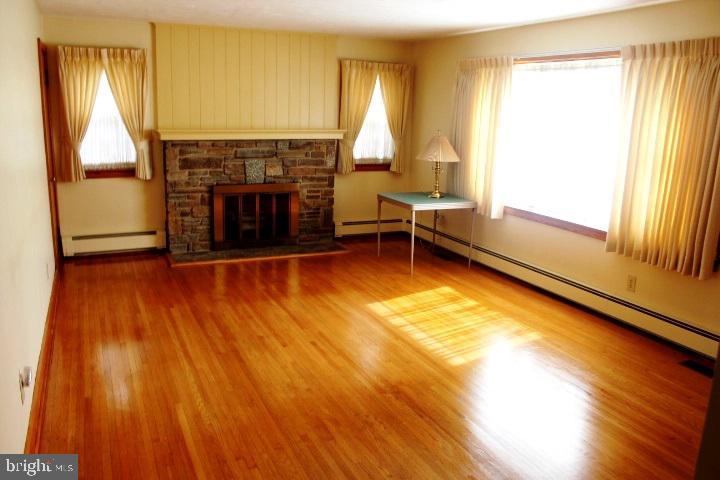 265 Princess Street Hanover, PA 17331 - Photo 8 of 24 Gallery Image 8
