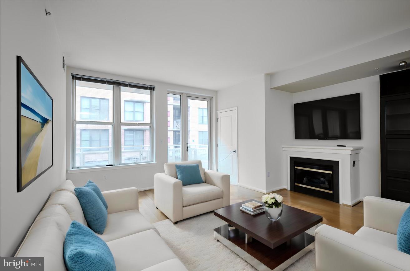 715 6th Street Northwest, Unit 904 Washington, DC 20001 - Photo 2 of 10