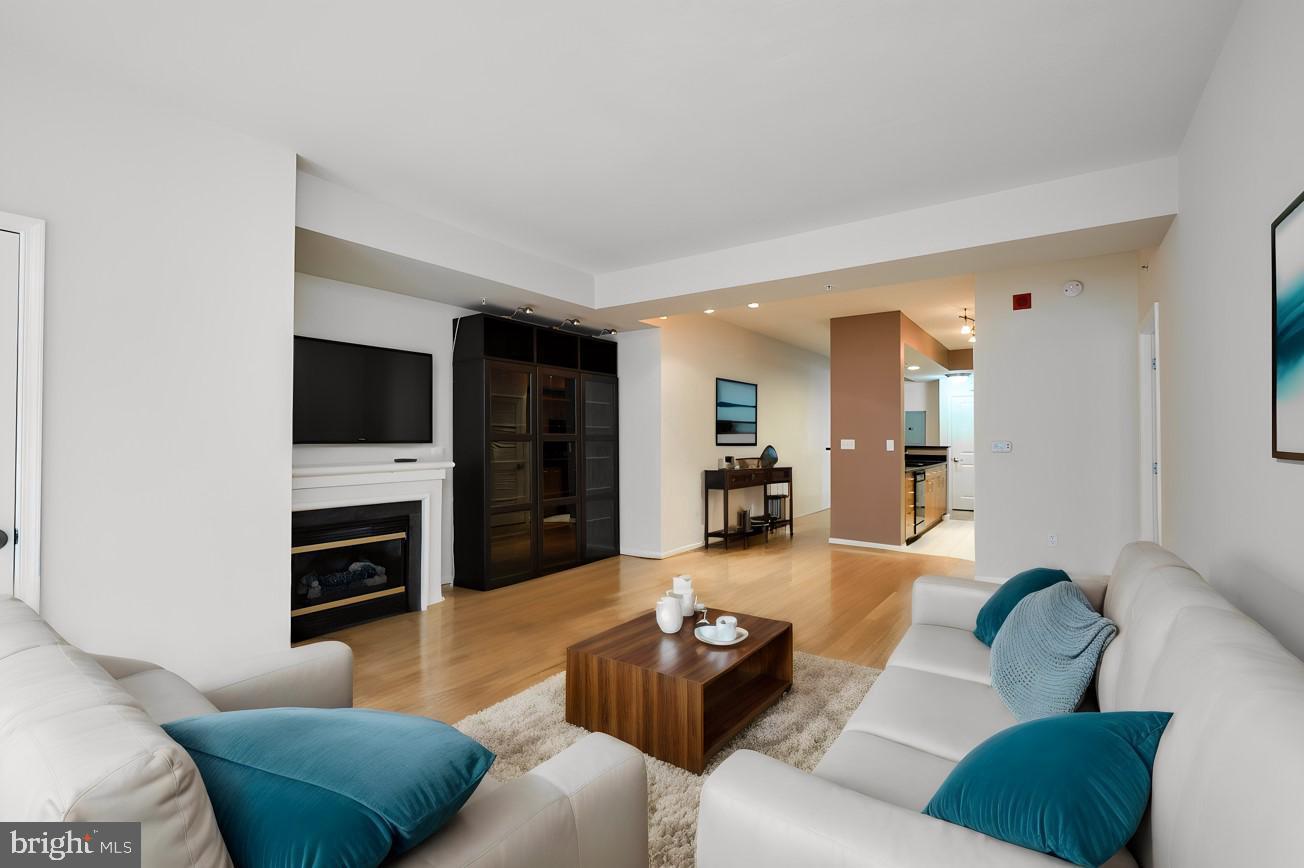 715 6th Street Northwest, Unit 904 Washington, DC 20001 - Photo 3 of 10