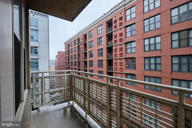 $3,150 | 715 6th Street Northwest, Unit 904, Washington, DC 20001