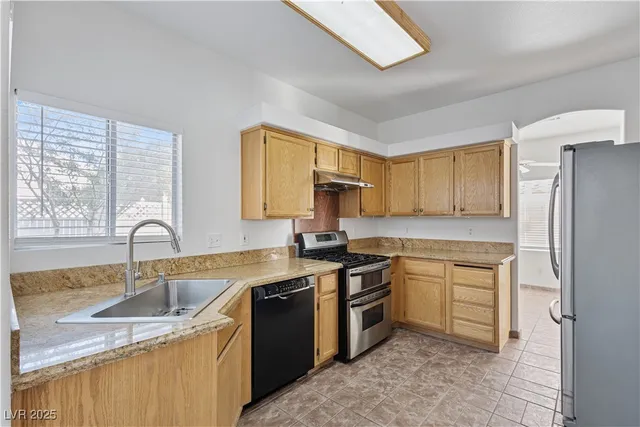 $2,150 | 8758 Arawana Place, Henderson, NV 89074