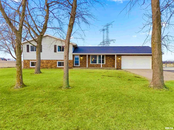 $634,900 | 21184 Allentown Road, Pekin, IL 61554