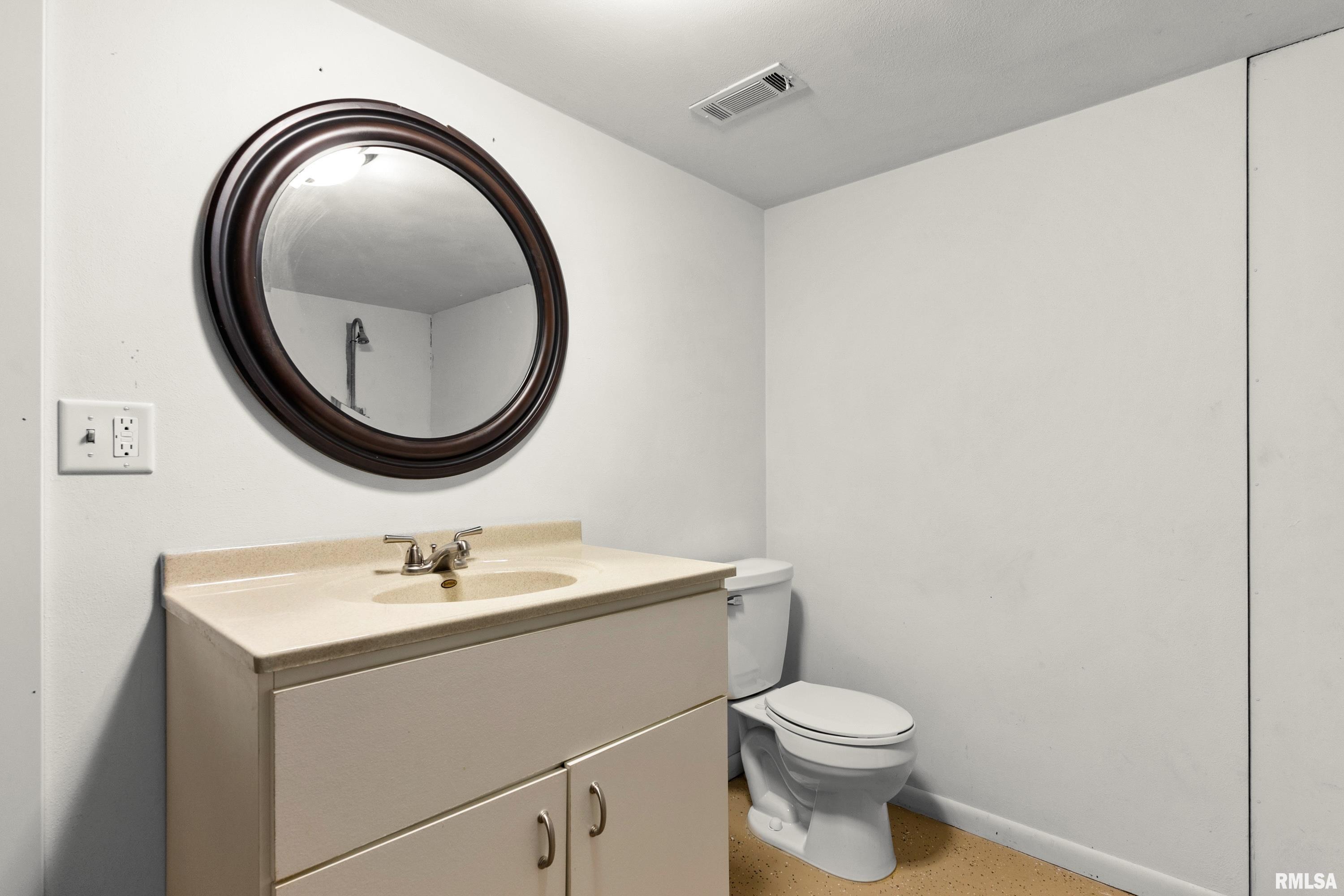 21184 Allentown Road Pekin, IL 61554 - Photo 42 of 58