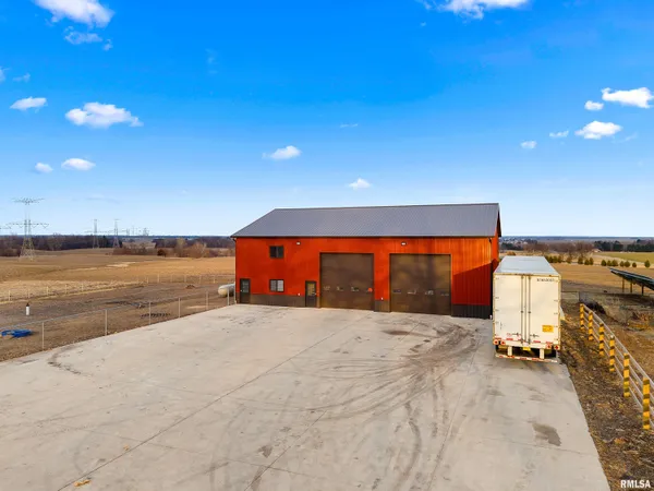 $649,900 | 21184 Allentown Road, Pekin, IL 61554