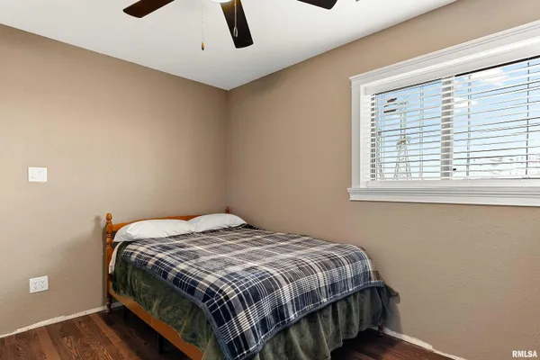 $649,900 | 21184 Allentown Road, Pekin, IL 61554