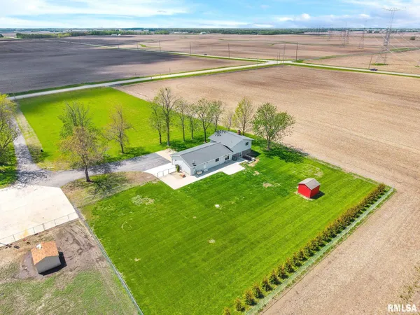 $634,800 | 21184 Allentown Road, Pekin, IL 61554