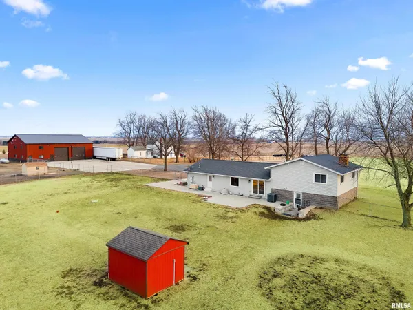 $649,900 | 21184 Allentown Road, Pekin, IL 61554