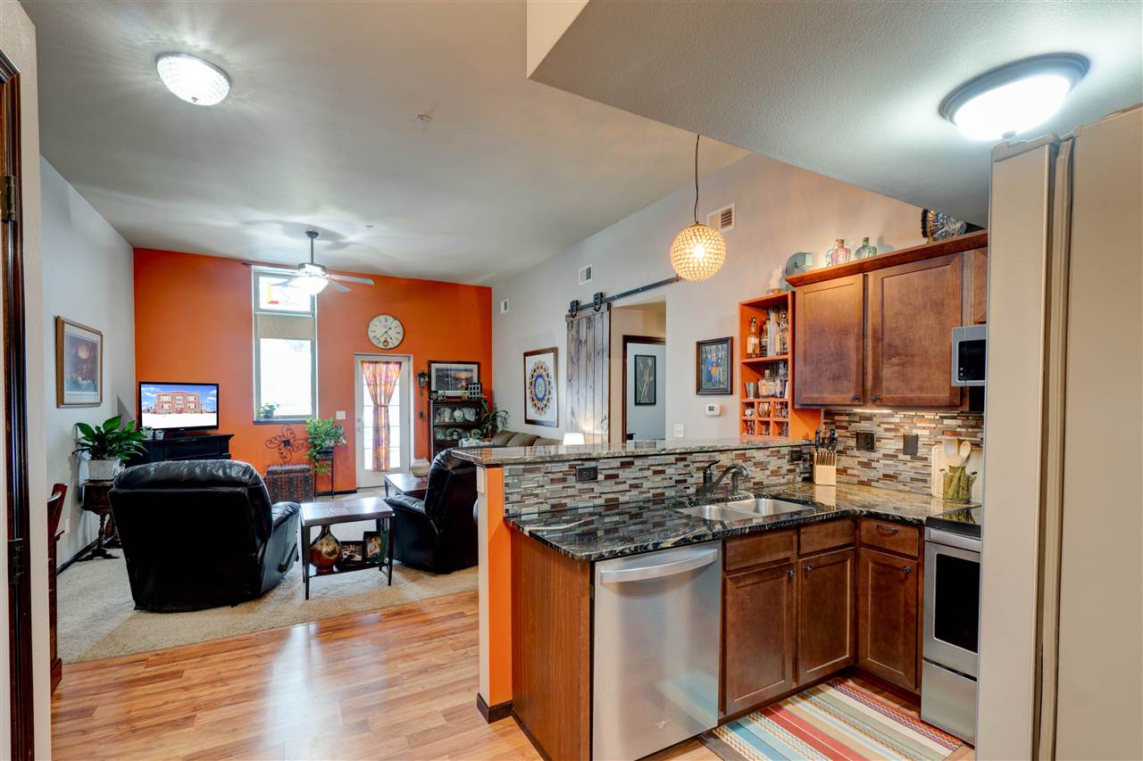 251 Vine Street, Unit 104 Riverside, IA 52327 - Photo 12 of 36 Gallery Image 12