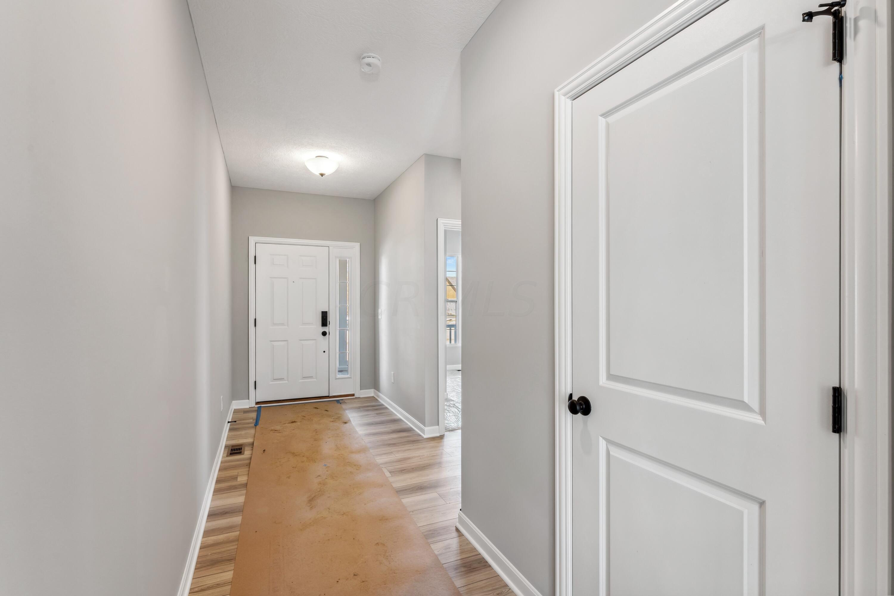 3113 Gelding Run Road Grove City, OH 43123 - Photo 9 of 31 Entryway