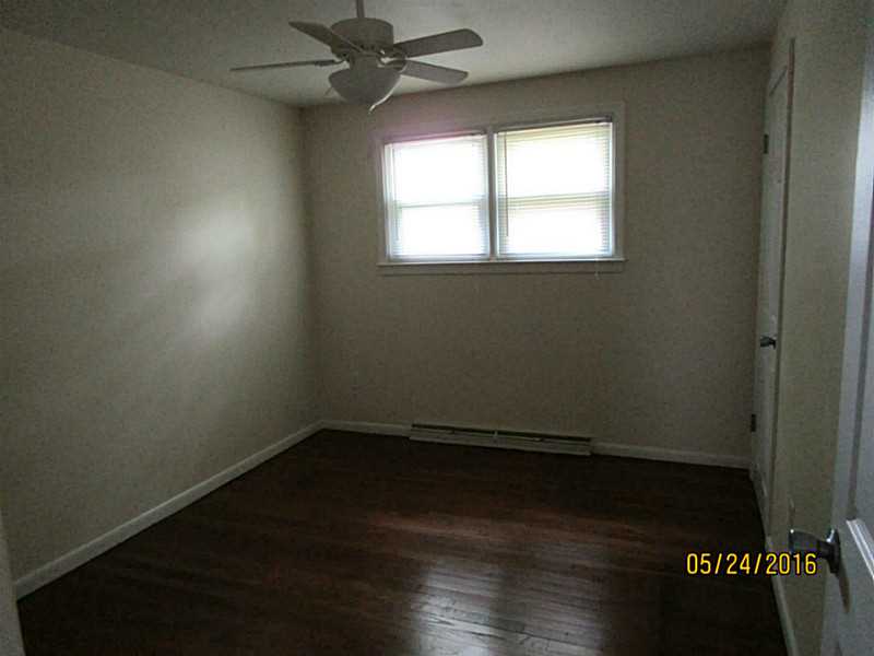 51 Haswill Street Warwick, RI 02889 - Photo 10 of 21 Bedroom.