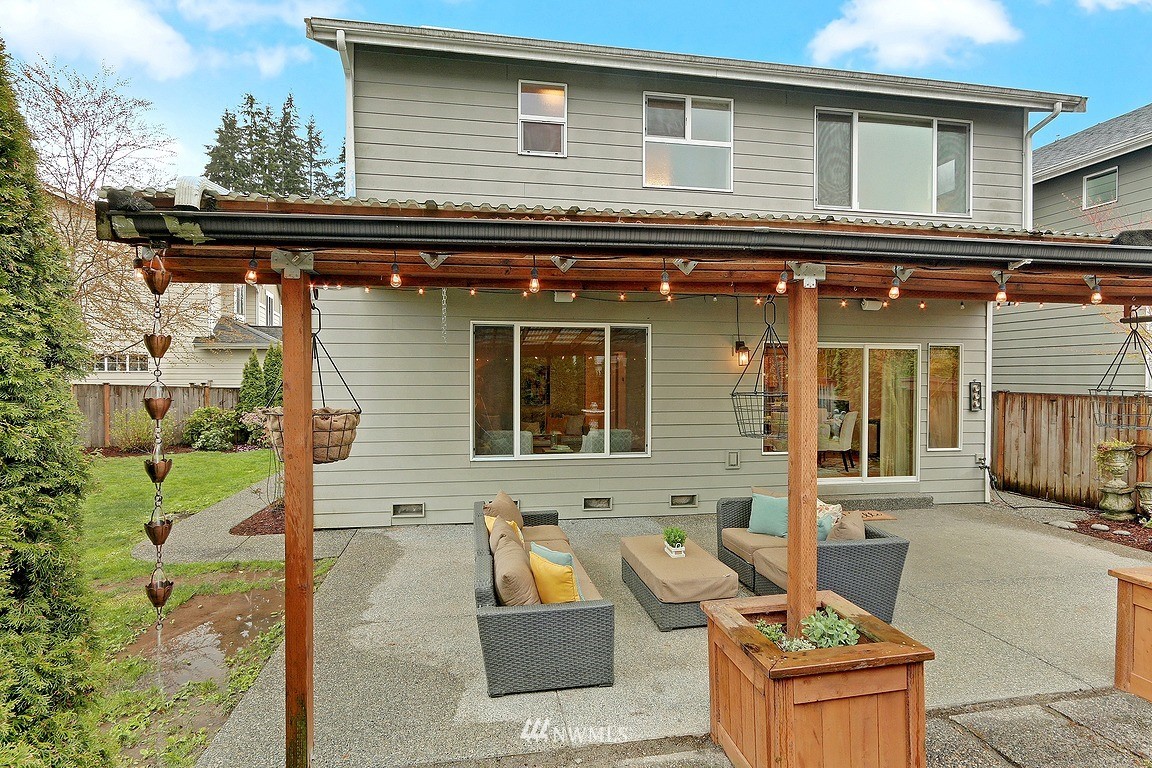 105 182nd Place Southwest, Unit B Bothell, WA 98012 - Photo 14 of 25 a front view of a house with garage