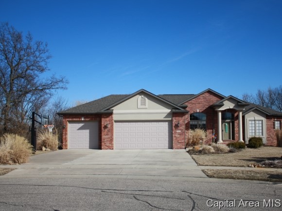 2700 Newcastle Court Springfield, IL 62711 - Photo 1 of 24 Gallery Image 1