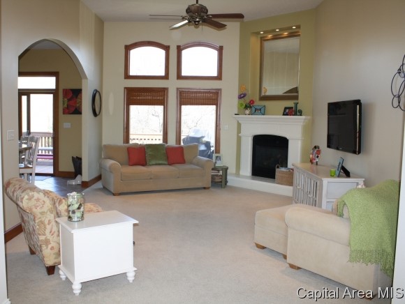 2700 Newcastle Court Springfield, IL 62711 - Photo 5 of 24 Gallery Image 5