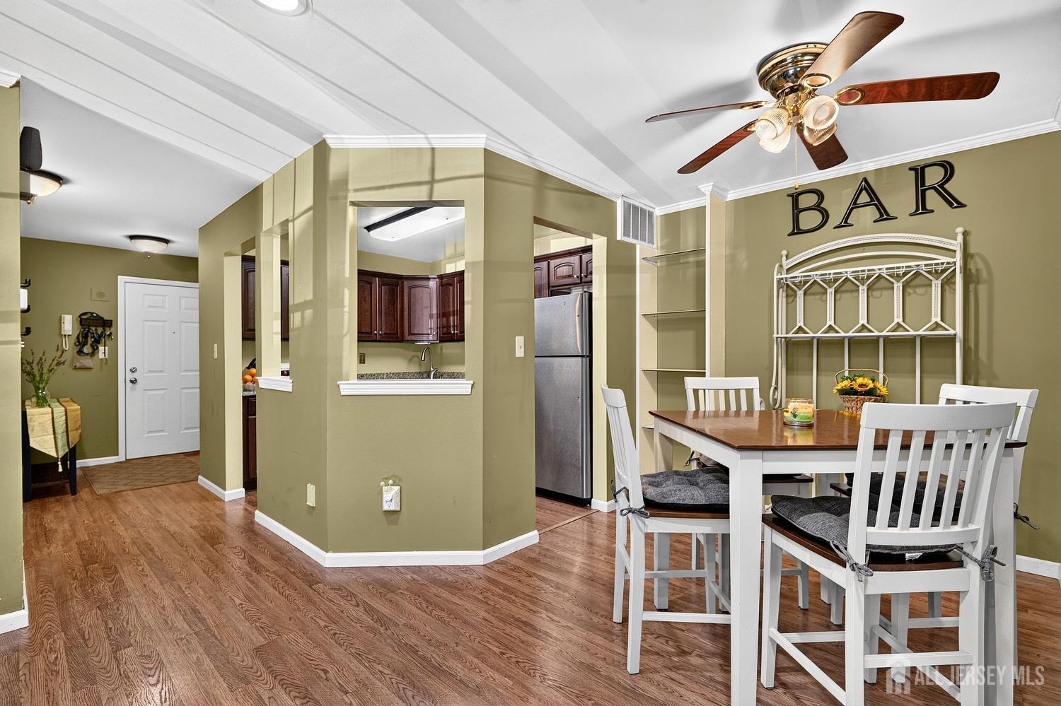 204 Raintree Court Helmetta, NJ 08828 - Photo 4 of 25