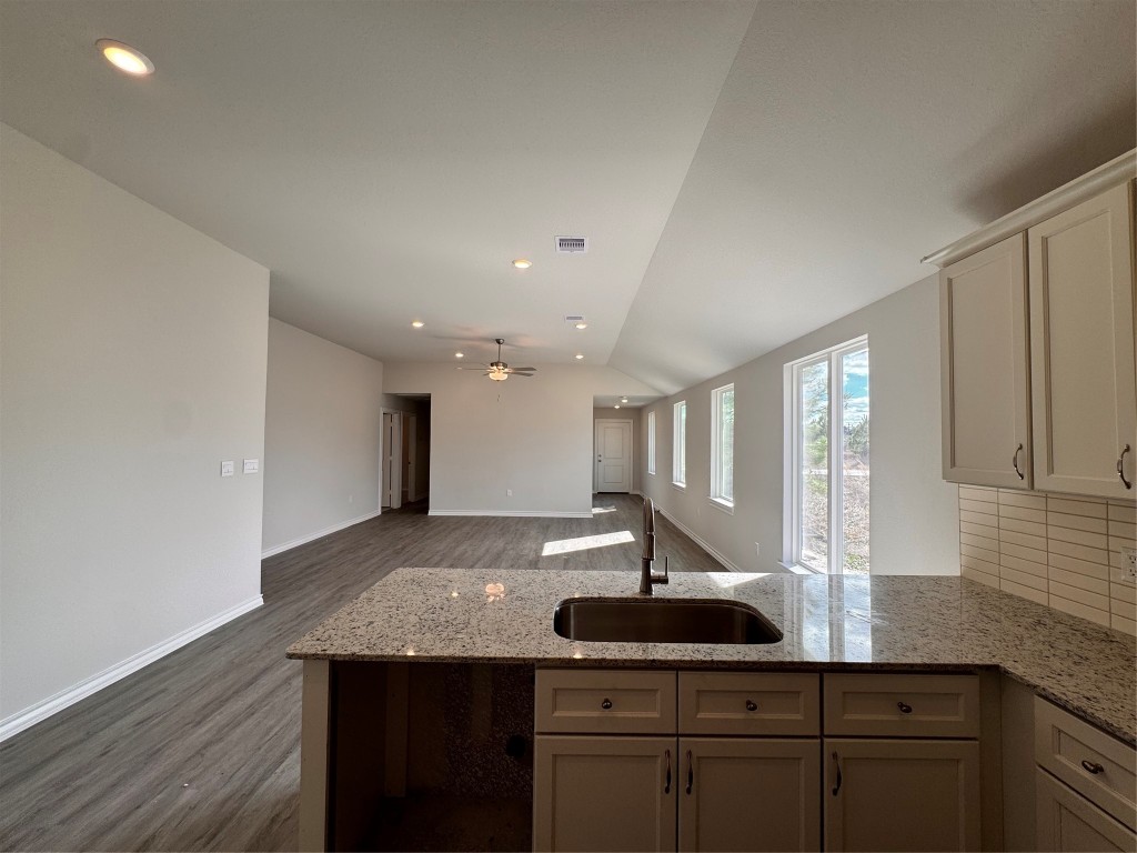 106 County Rd-5102L Cleveland, TX 77327 - Photo 7 of 13