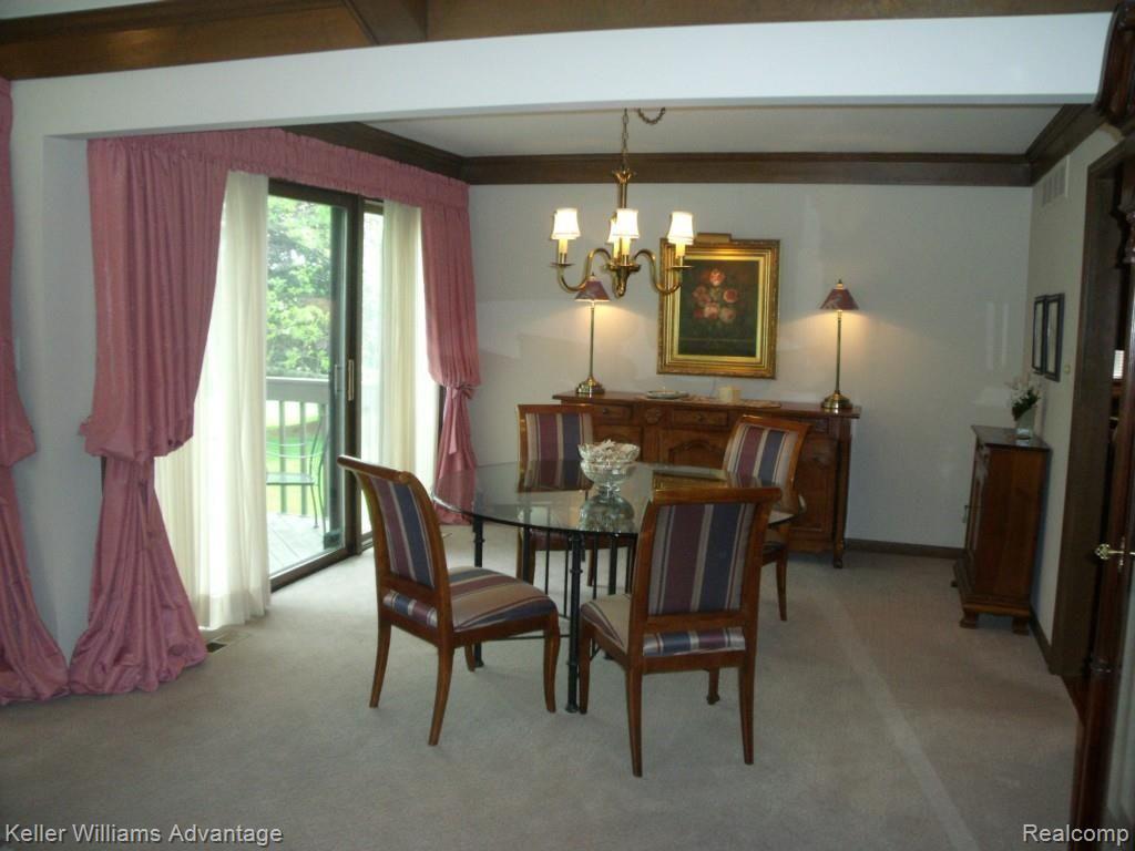 36463 Valley Ridge Drive Farmington Hills, MI 48331 - Photo 7 of 33