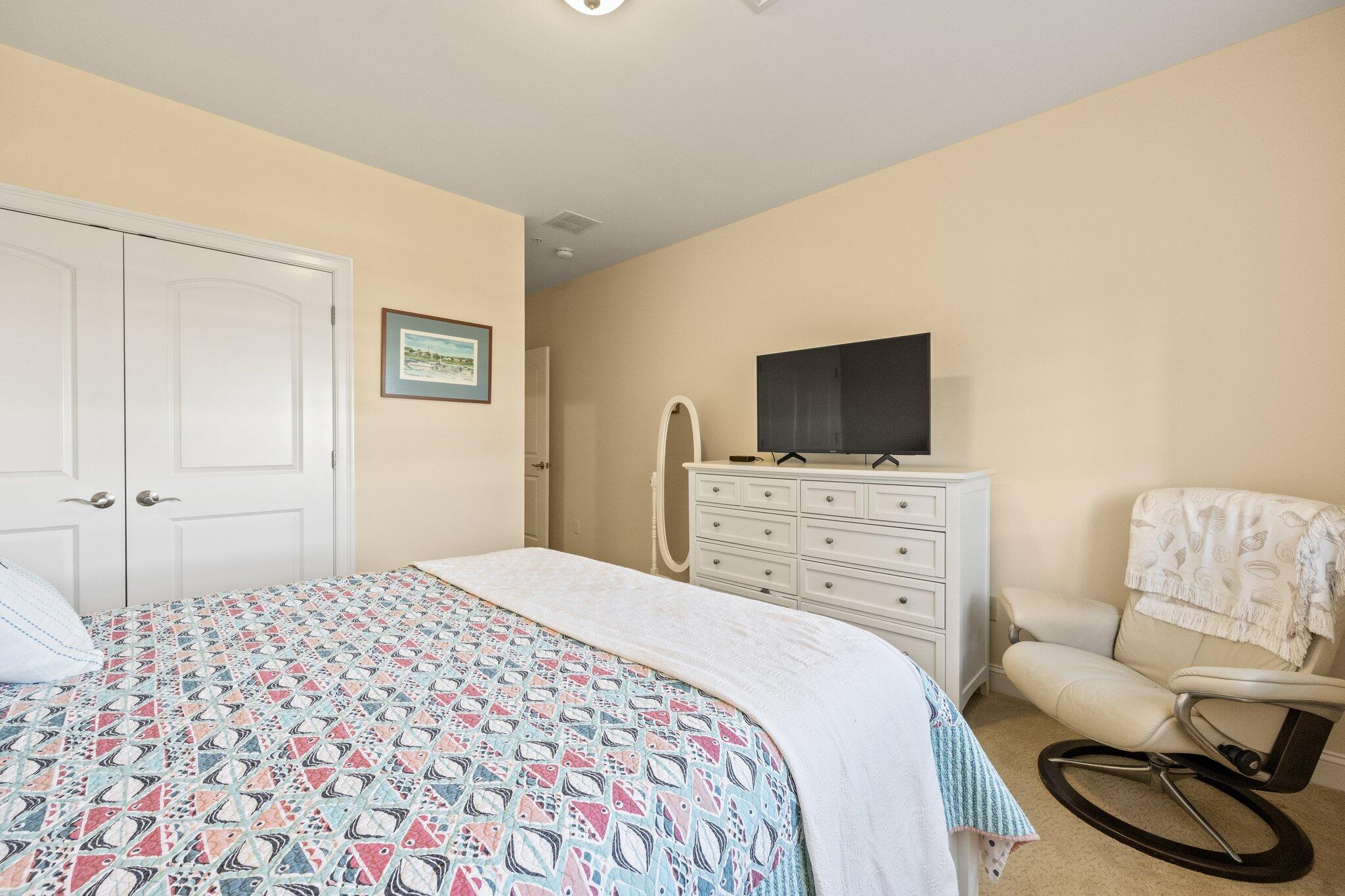 89 Lewis Bay Road, Unit 303 Hyannis, MA 02601 - Photo 16 of 44 primary bed 2