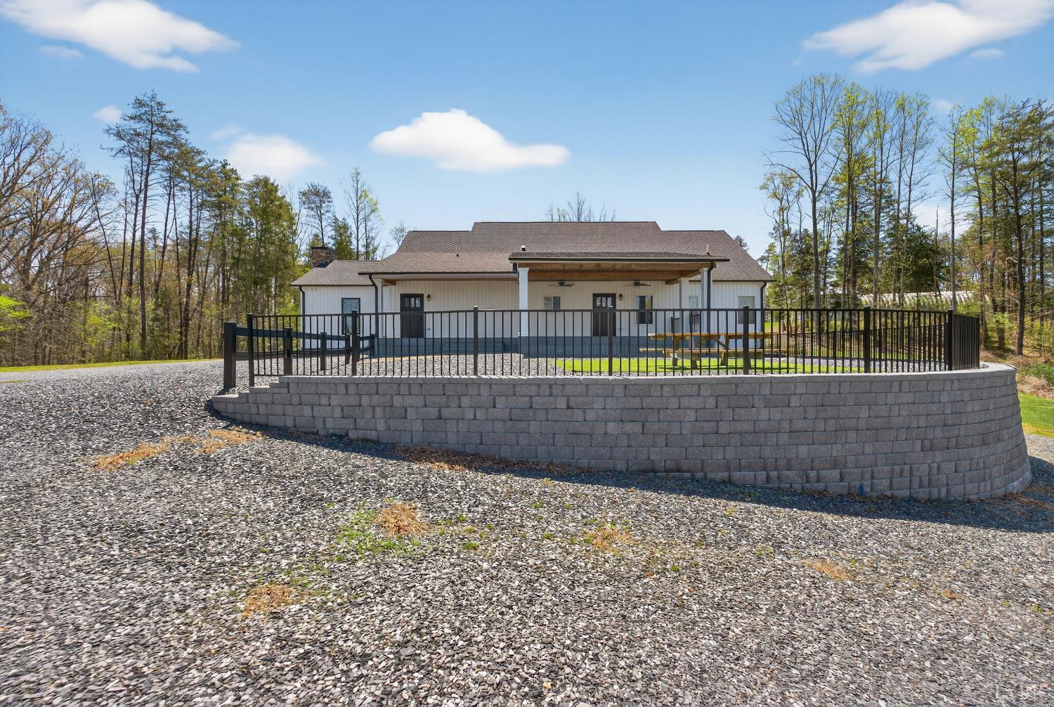 3162 Oak Hill Road Buckingham, VA 23921 - Photo 13 of 72
