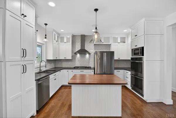 $1,050,000 | 3162 Oak Hill Road, Buckingham, VA 23921