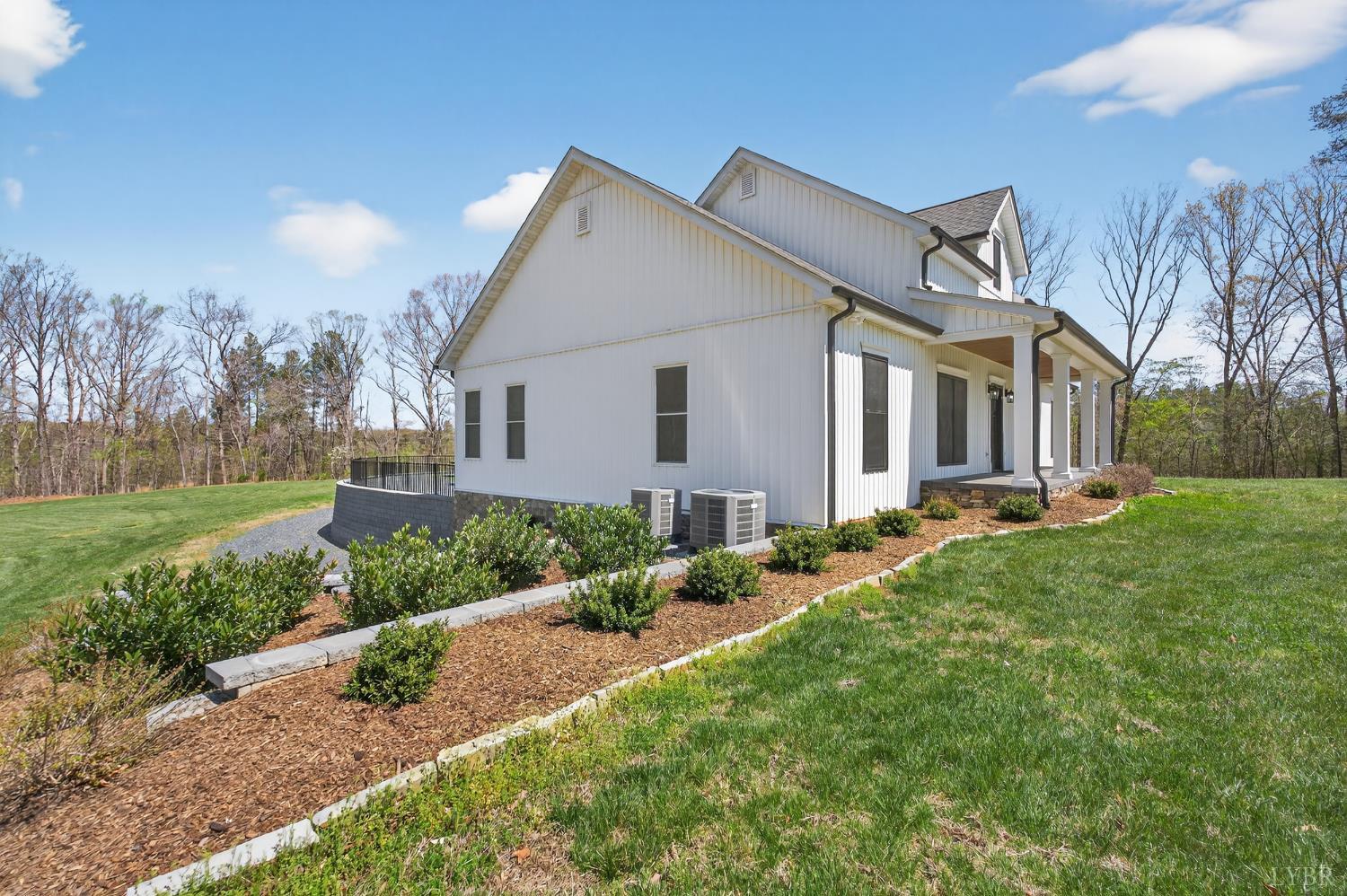 3162 Oak Hill Road Buckingham, VA 23921 - Photo 7 of 72