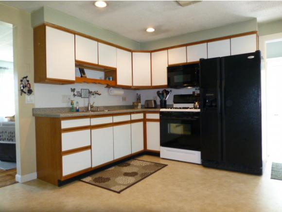 24 Cambridge Road Nashua, NH 03062 - Photo 6 of 10
