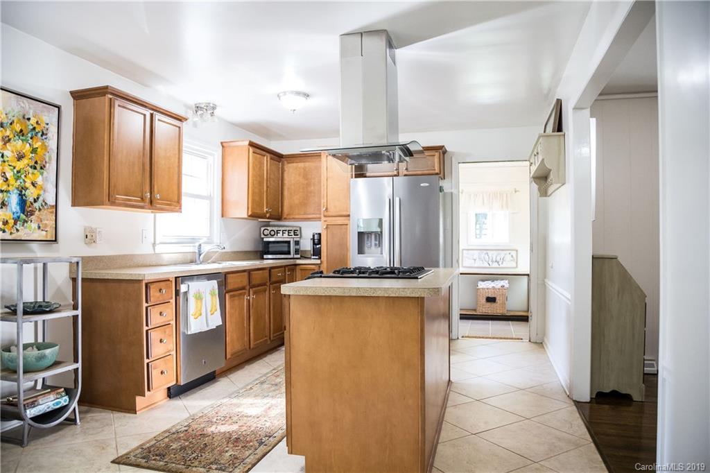 3710 Sulkirk Road Charlotte, NC 28210 - Photo 6 of 18 Gallery Image 6
