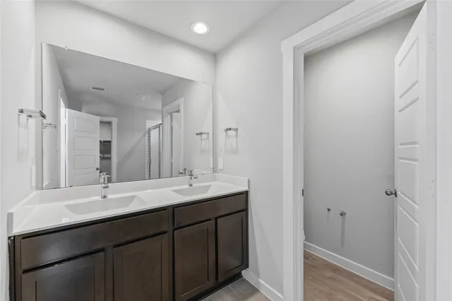 $2,000 | 2914 Gunnersbury Drive, Houston, TX 77047