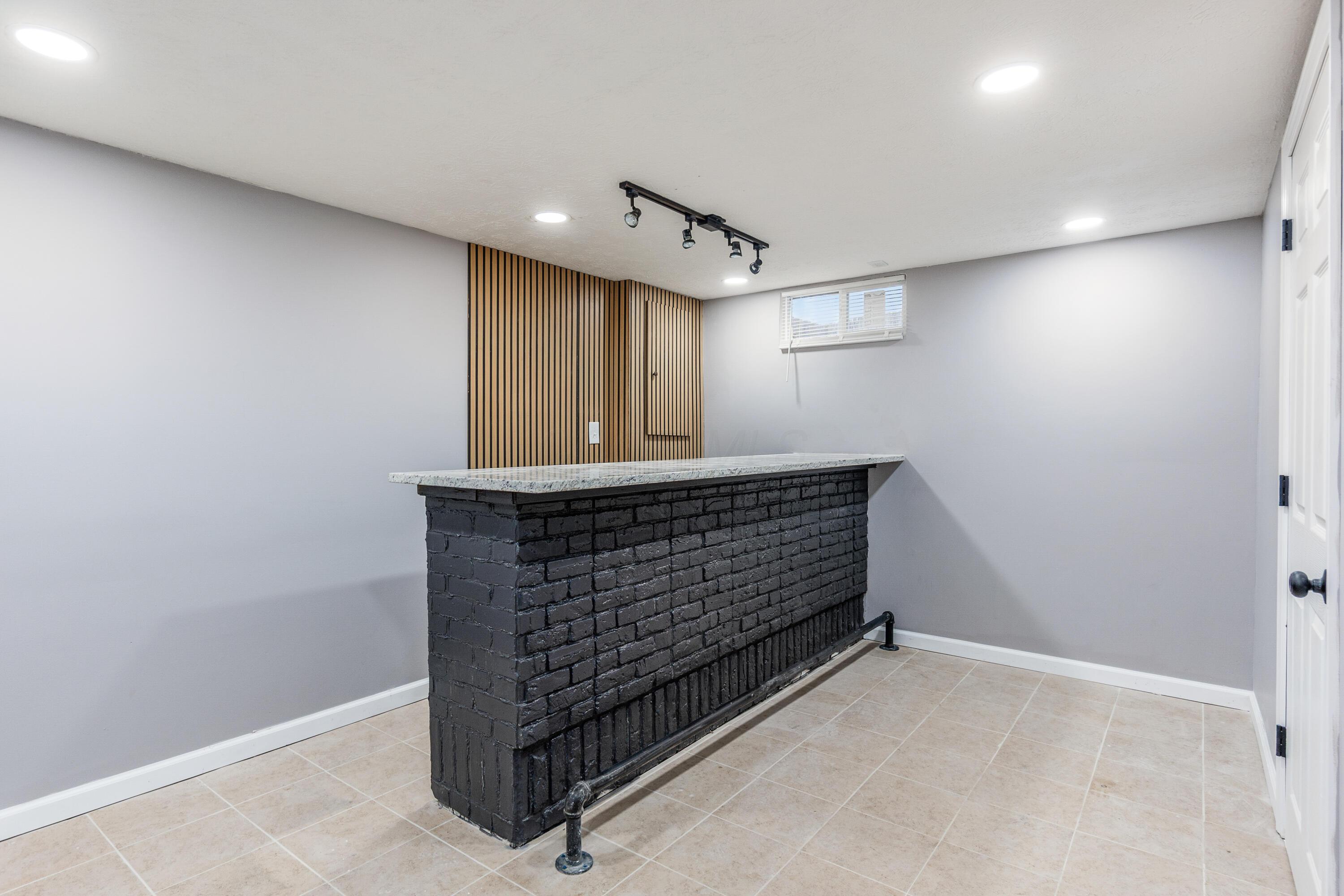 757 Ivorton Road South Columbus, OH 43207 - Photo 27 of 53