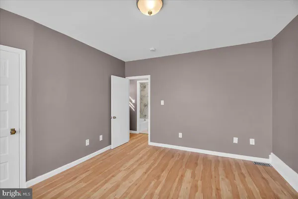 $192,500 | 255 Cedar Avenue, Woodlynne, NJ 08107