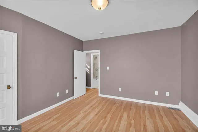 $195,000 | 255 Cedar Avenue, Woodlynne, NJ 08107