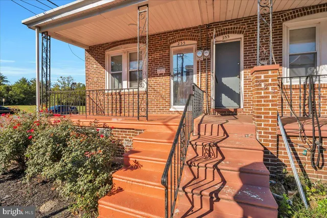 $195,000 | 255 Cedar Avenue, Woodlynne, NJ 08107