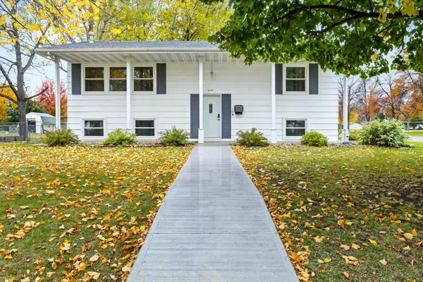 $299,900 | 429 14th Street North, Breckenridge, MN 56520