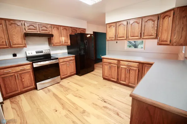 $299,900 | 429 14th Street North, Breckenridge, MN 56520